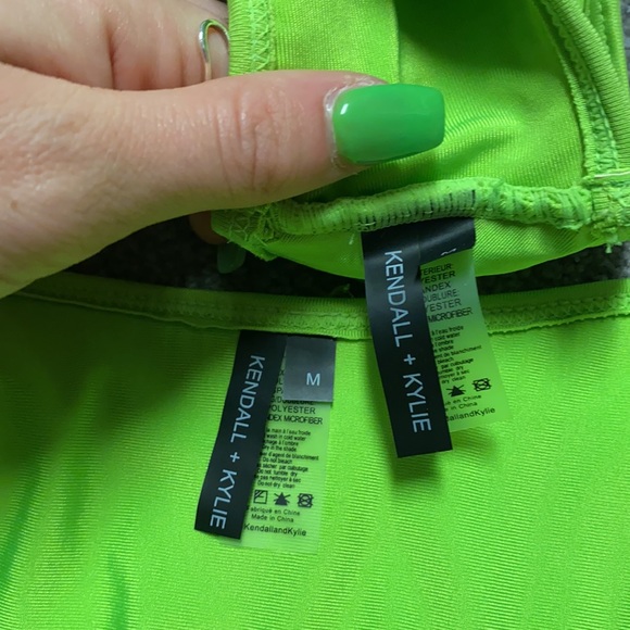 2 piece bikini - Picture 3 of 3